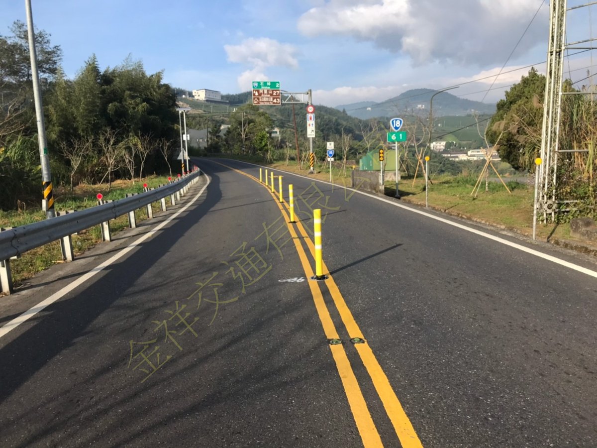 鎖固黏貼式耐衝擊防撞桿